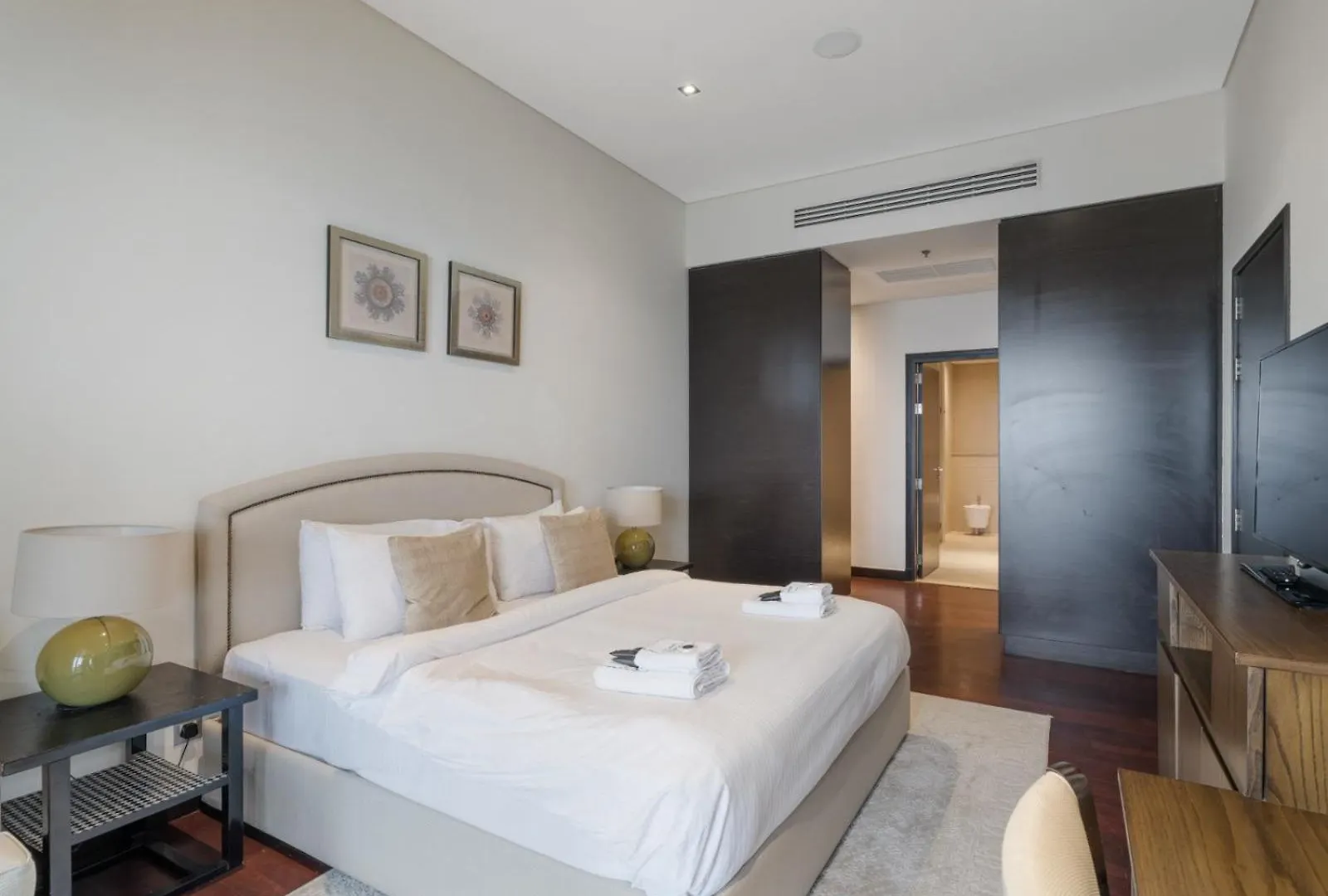 Seaside Elegance 1Bdr Stay In Royal Amwaj Ντουμπάι 0*,
